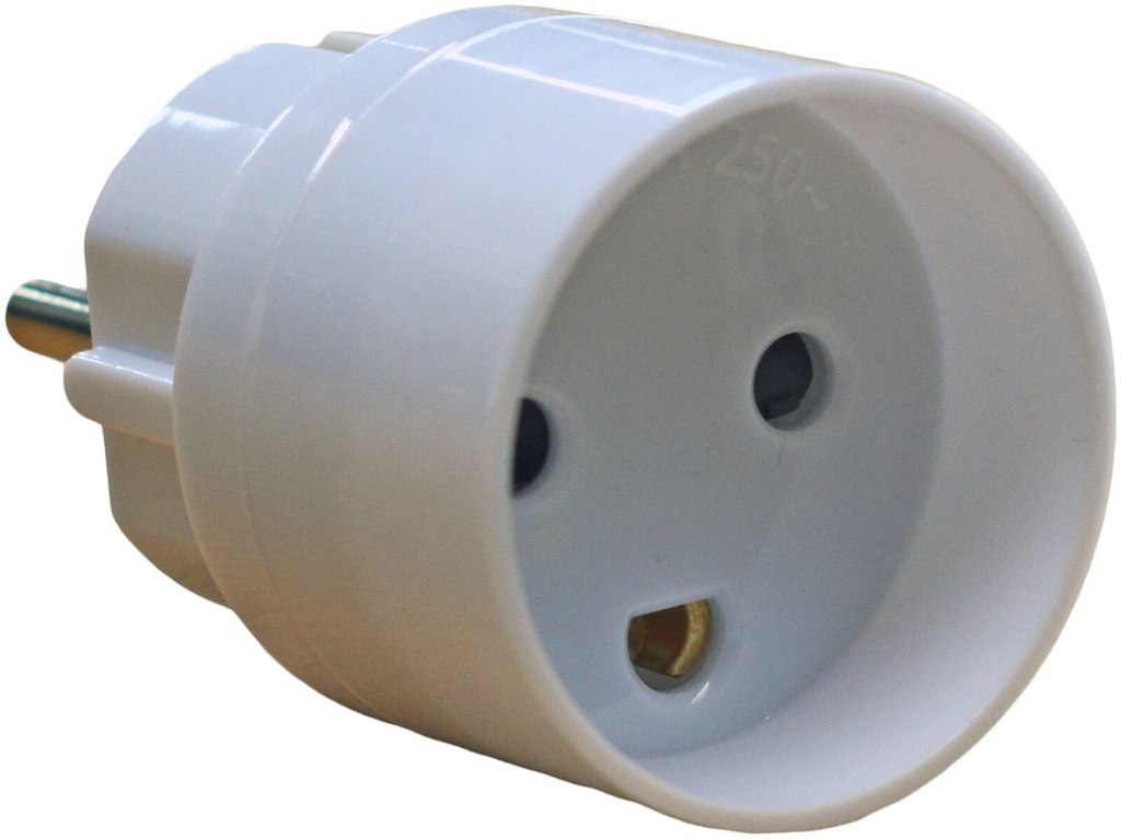 Adapter til Schuko/DK m/jord